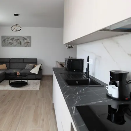 With Parking Space - 24605 Trogir